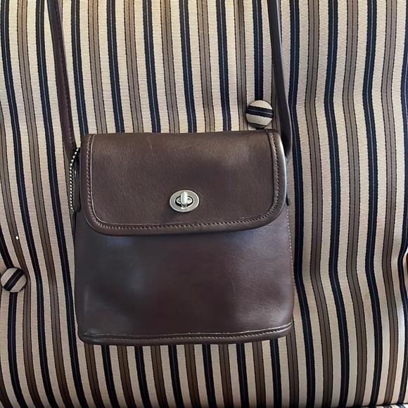 Coach Handbags - Vintage Coach TANGO flap 9049 mahogany with nickel